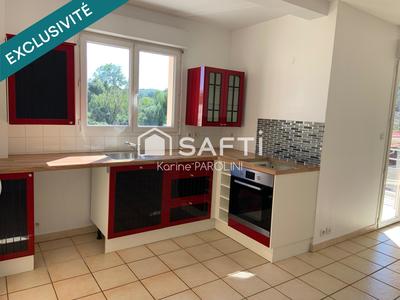 Appartement - 100 m² - 4 pièces