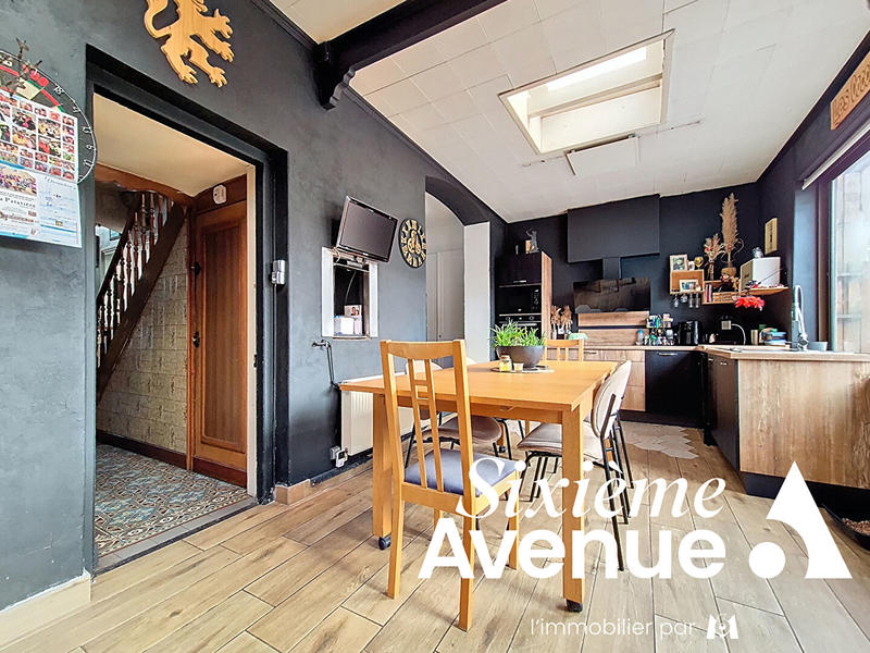 Maison - 137 m² - 6 pièces