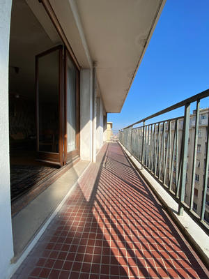 Appartement - 90 m² - 4 pièces