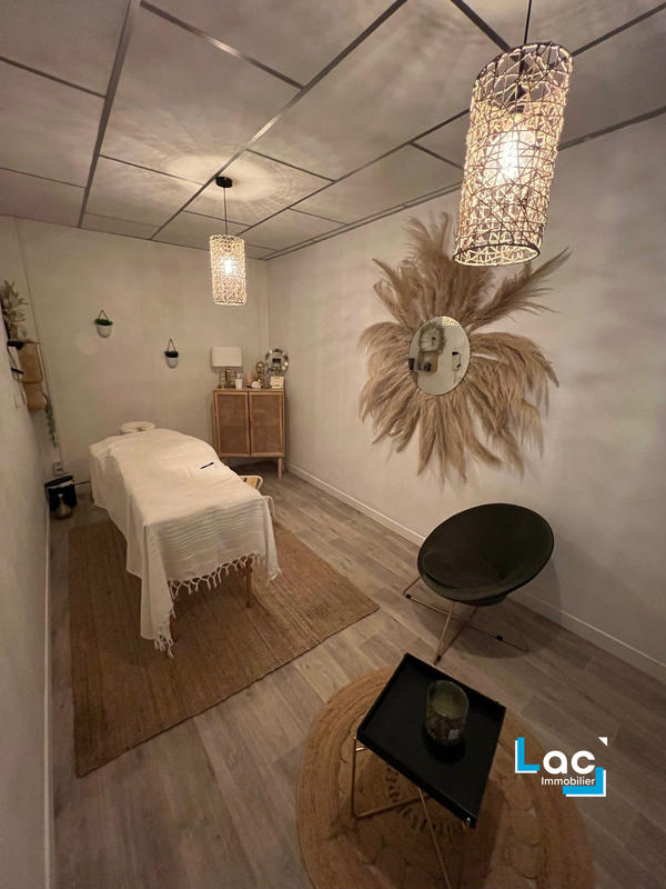 Local commercial - 46 m² - 3 pièces