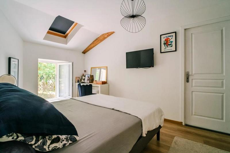 Maison - 180 m² - 6 pièces