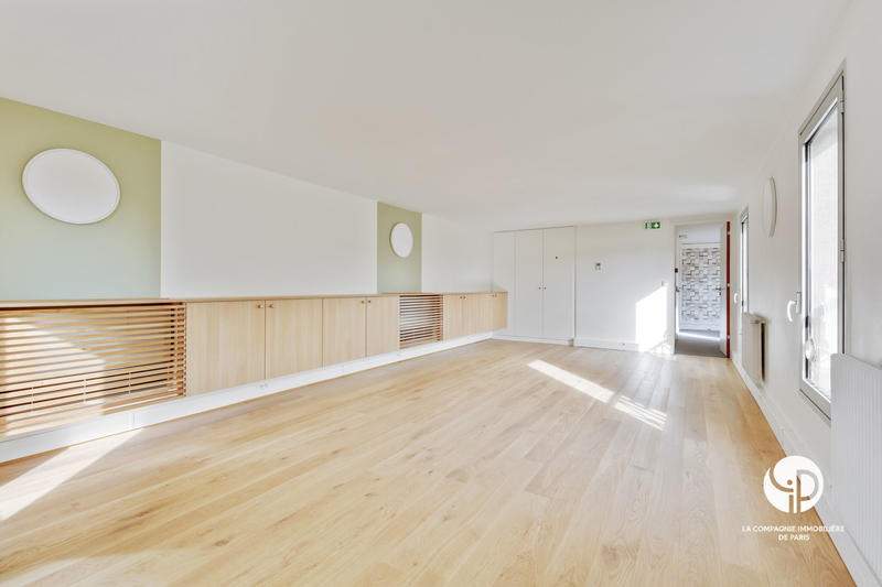 Bureau - 82 m² - 3 pièces