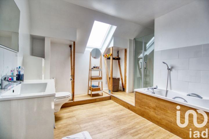 Maison - 208 m² - 7 pièces