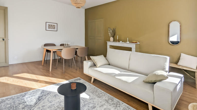 Appartement - 90 m² - 4 pièces