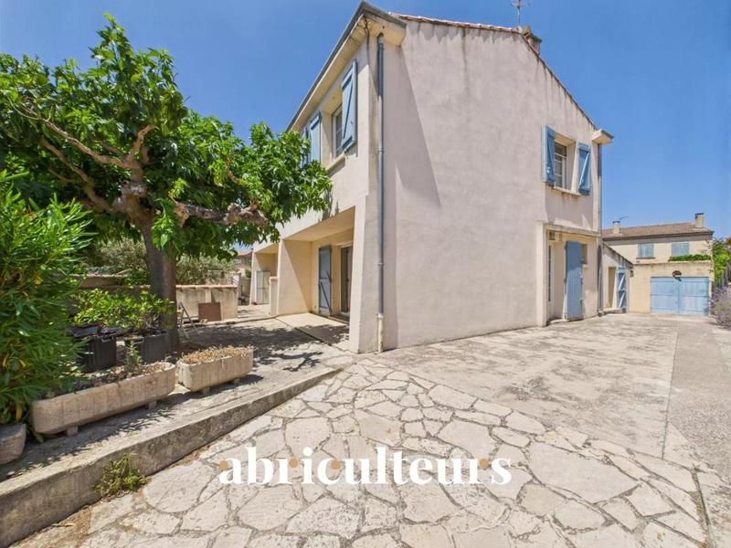 Maison - 94 m² - 5 pièces