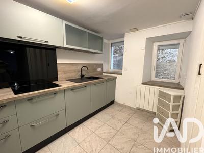 Maison - 77 m² - 4 pièces