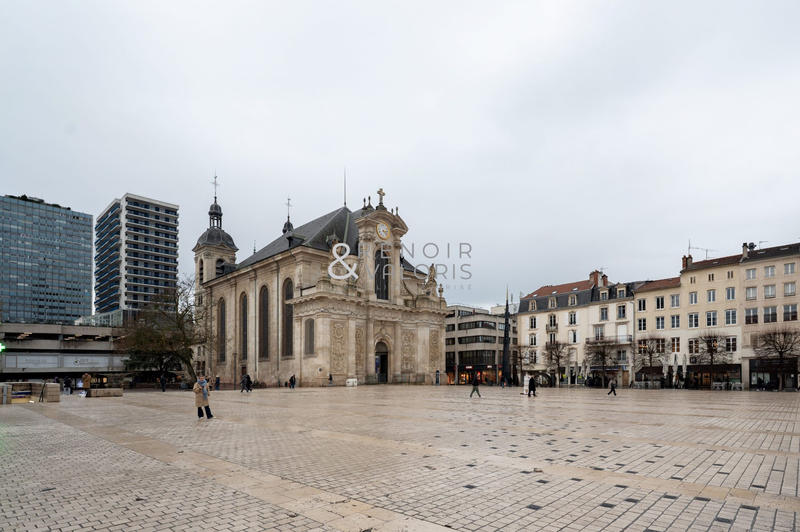 Fonds de commerce - Hôtellerie / Restauration - 184 m²