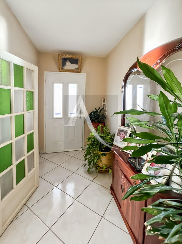 Maison - 160 m² - 9 pièces