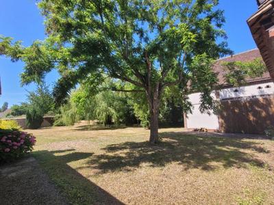 Maison - 305 m² - 11 pièces