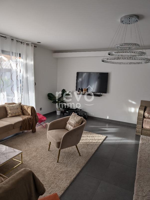 Maison - 152 m² - 7 pièces