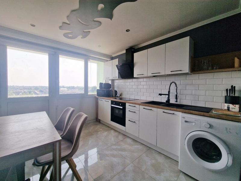 Appartement - 88 m² - 4 pièces