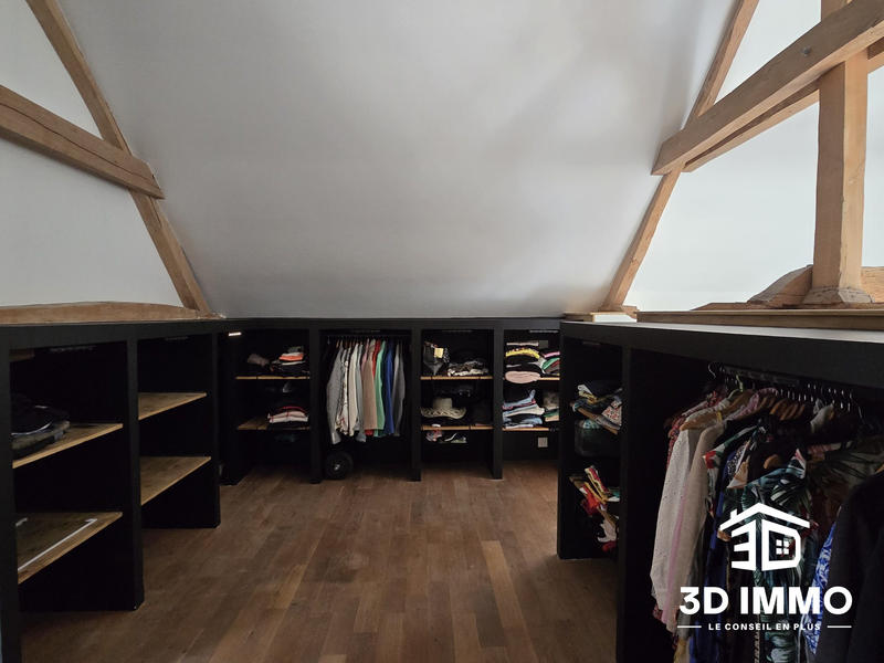 Maison - 230 m² - 7 pièces