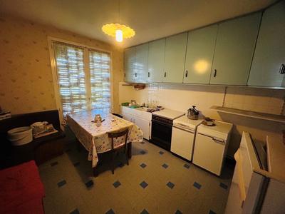 Maison traditionnelle - 180 m² - 5 pièces