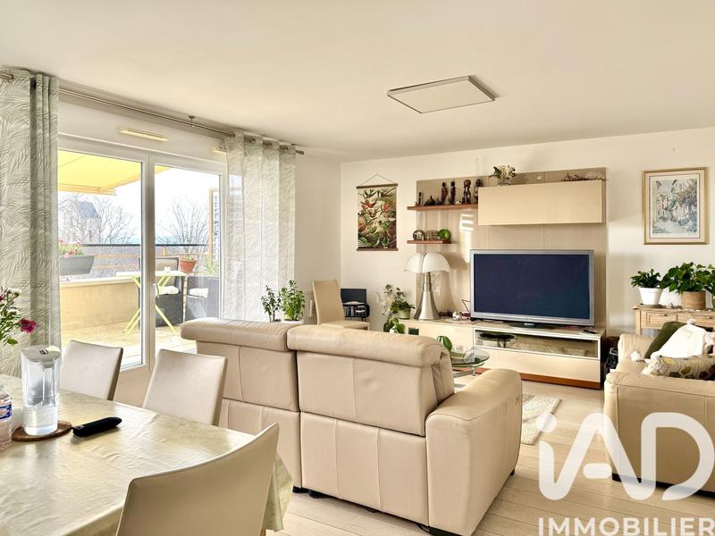 Appartement - 98 m² - 5 pièces