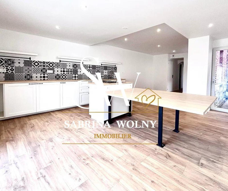 Maison traditionnelle - 113 m² - 6 pièces