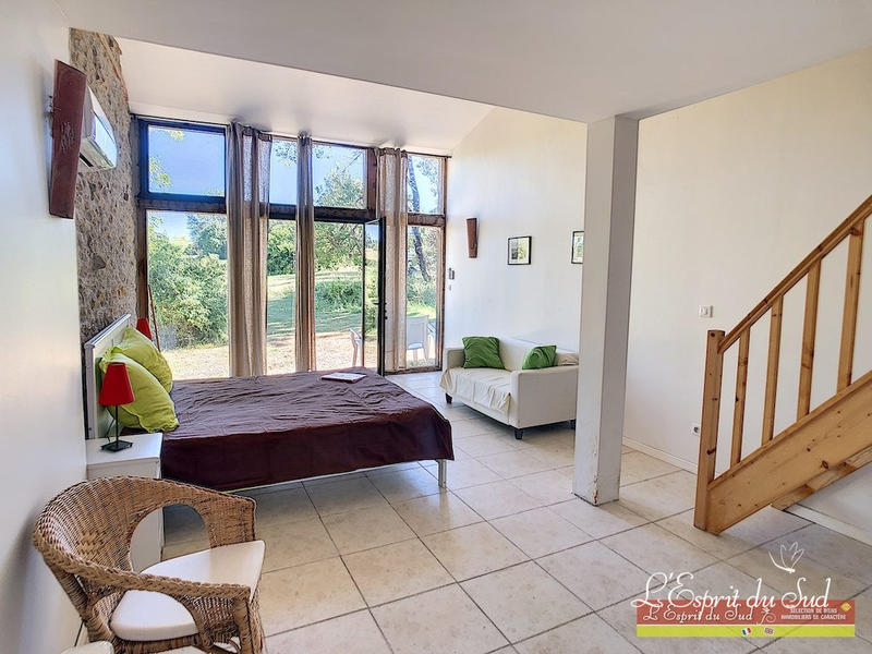 Maison - 280 m² - 4 pièces