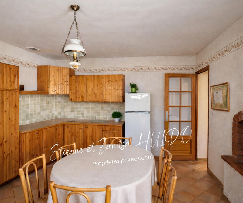 Maison - 168 m² - 8 pièces