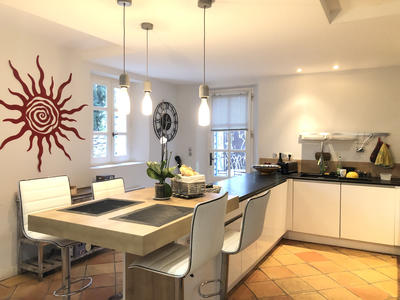 Propriété - 328 m² - 13 pièces