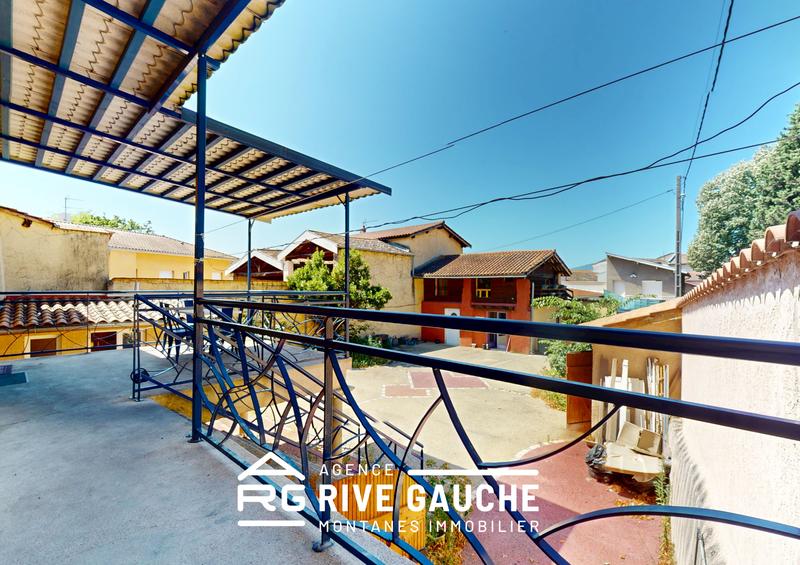 Maison - 196 m² - 7 pièces