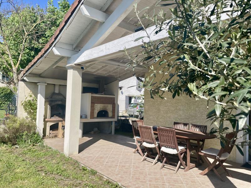 Maison - 102 m² - 5 pièces