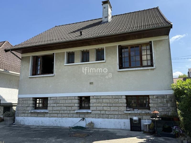 Maison - 100 m² - 5 pièces