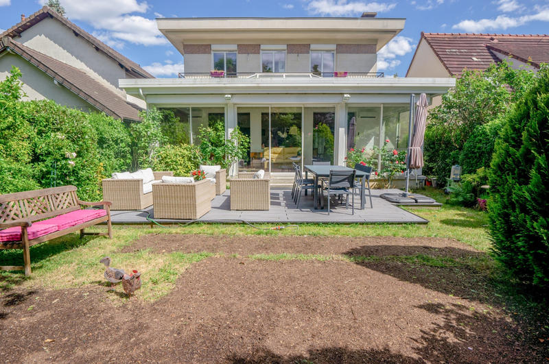 Maison - 178 m² - 7 pièces