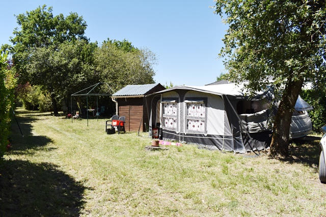 Terrain de loisirs - 1 895 m²