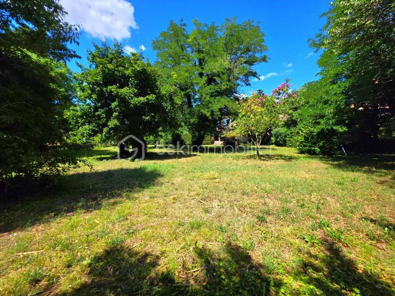 Demeure - 320 m² - 10 pièces