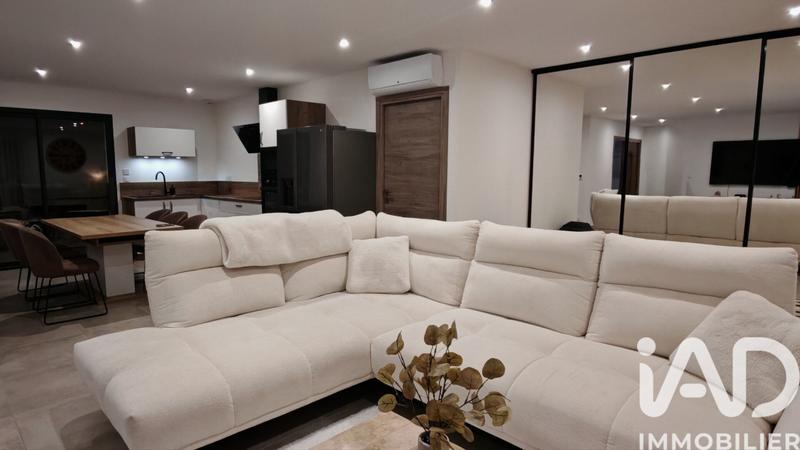 Maison - 93 m² - 3 pièces