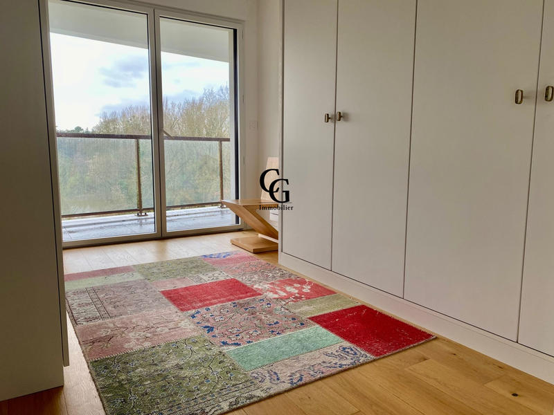 Appartement - 98 m² - 4 pièces