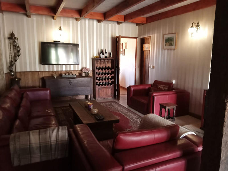 Maison - 257 m² - 6 pièces