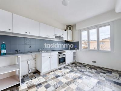 Appartement - 89 m² - 4 pièces