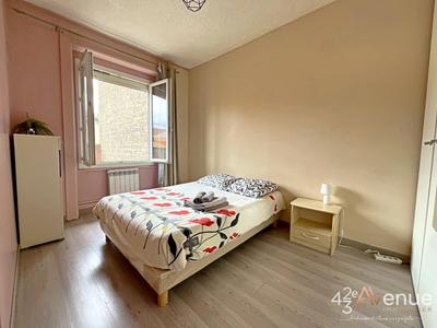 Appartement - 97 m² - 4 pièces