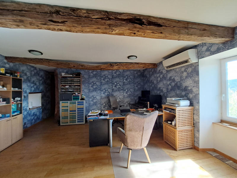 Maison - 260 m² - 9 pièces