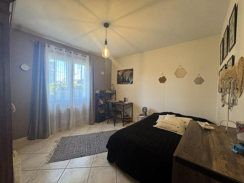 Maison - 213 m² - 7 pièces