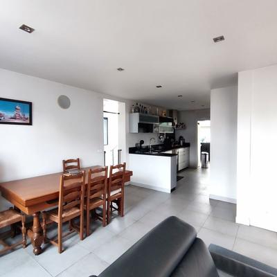 Maison traditionnelle - 100 m² - 4 pièces