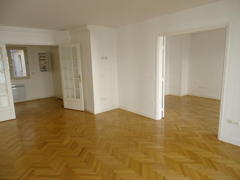 Appartement - 85 m² - 3 pièces