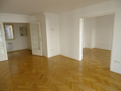 Appartement - 85 m² - 3 pièces