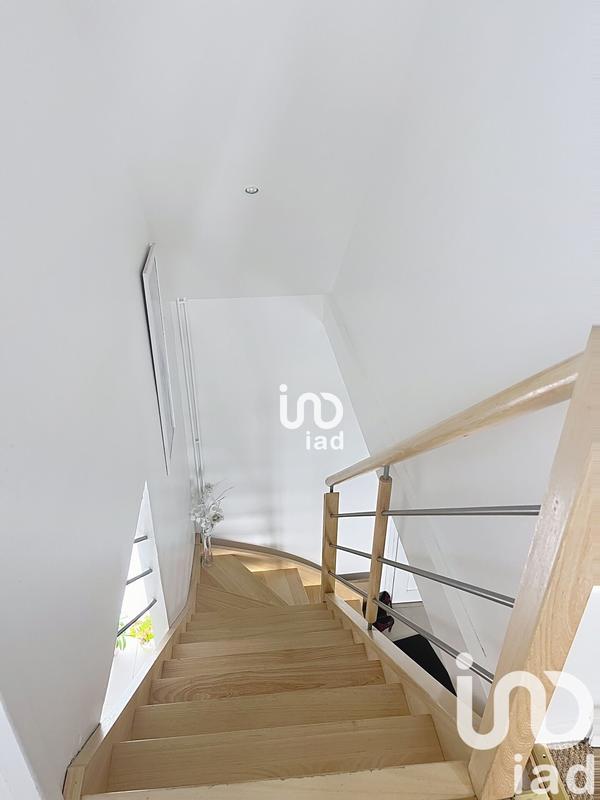 Maison - 93 m² - 4 pièces