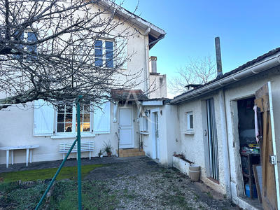 Maison - 85 m² - 4 pièces