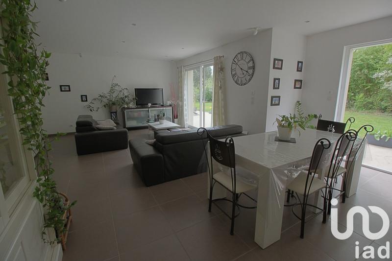 Maison - 165 m² - 8 pièces