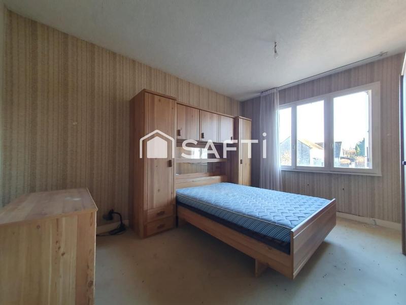 Maison - 202 m² - 9 pièces