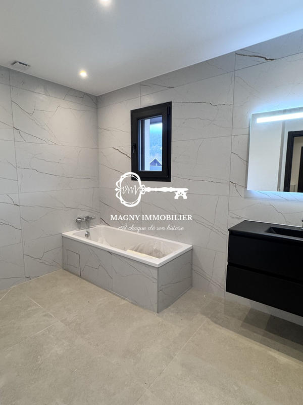 Maison - 120 m² - 4 pièces