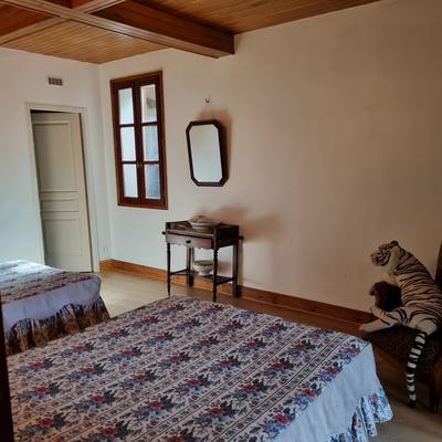 Maison - 300 m² - 9 pièces