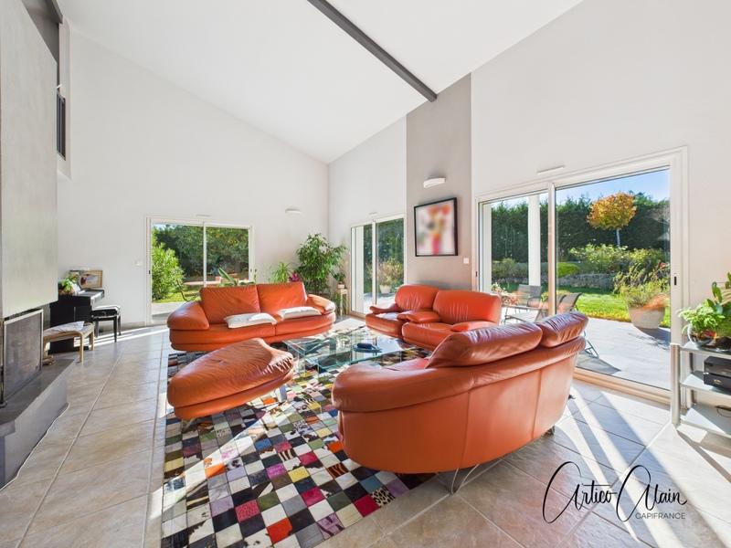 Maison - 172 m² - 6 pièces