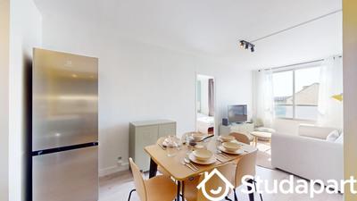 Chambre - 9 m² - 1 pièce