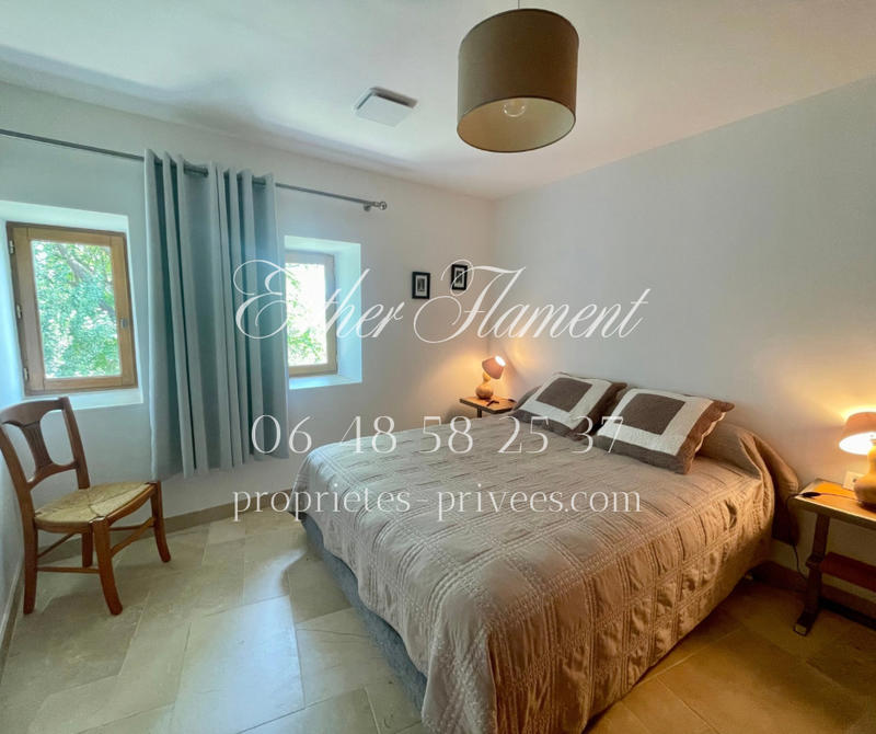 Demeure - 268 m² - 10 pièces