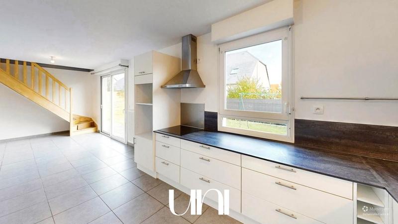 Maison - 98 m² - 4 pièces