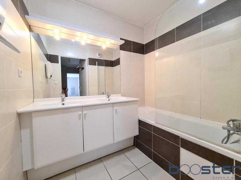 Appartement ancien - 72 m² - 3 pièces