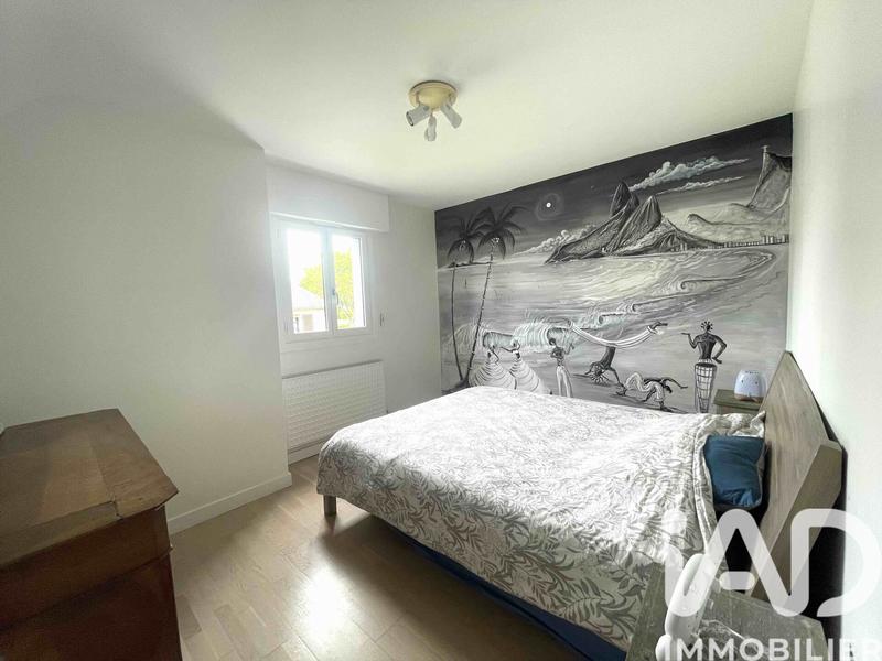 Maison - 180 m² - 8 pièces